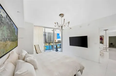 475 Brickell Avenue Miami FL 33131
