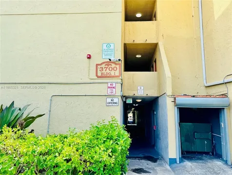 3700 NW 21st Street Lauderdale Lakes FL 33311