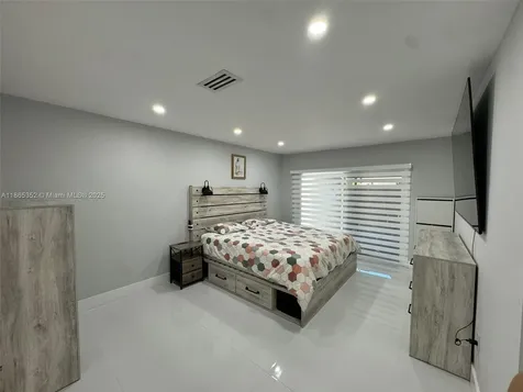 1051 NW 128th Avenue Miami FL 33182
