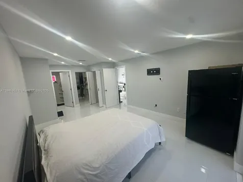 1051 NW 128th Avenue Miami FL 33182