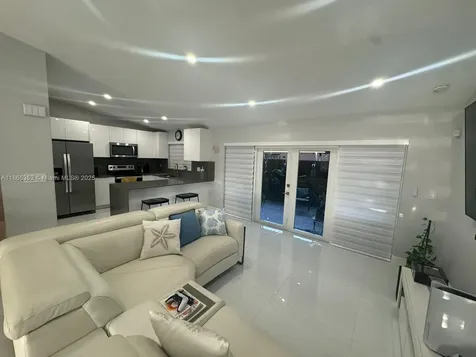 1051 NW 128th Avenue Miami FL 33182