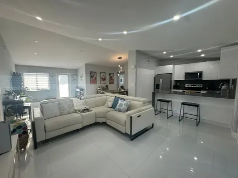 1051 NW 128th Avenue Miami FL 33182