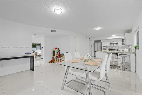 8705 NW 150th Terrace Miami Lakes FL 33018