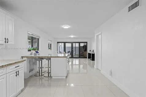 8705 NW 150th Terrace Miami Lakes FL 33018
