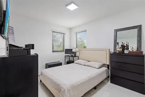 8705 NW 150th Terrace Miami Lakes FL 33018