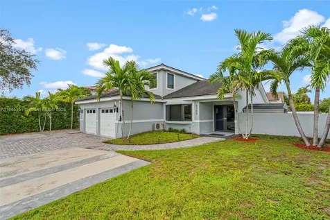 8705 NW 150th Terrace Miami Lakes FL 33018