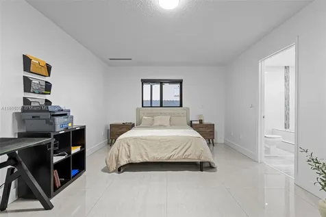 8705 NW 150th Terrace Miami Lakes FL 33018
