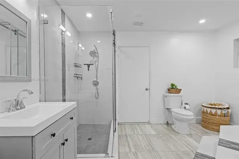 8705 NW 150th Terrace Miami Lakes FL 33018