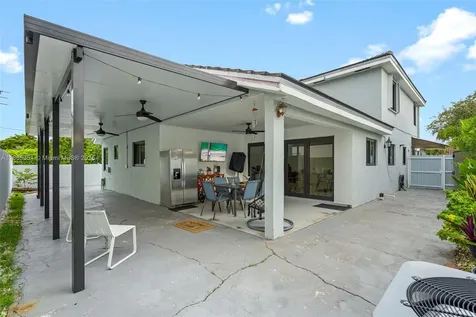 8705 NW 150th Terrace Miami Lakes FL 33018