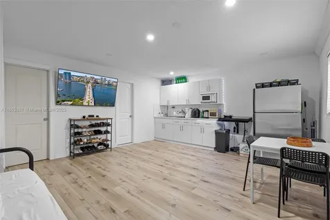 8705 NW 150th Terrace Miami Lakes FL 33018