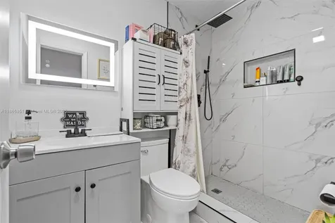8705 NW 150th Terrace Miami Lakes FL 33018