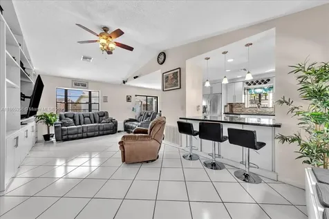 4916 NW 92nd Avenue Sunrise FL 33351