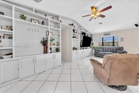 4916 NW 92nd Avenue Sunrise FL 33351
