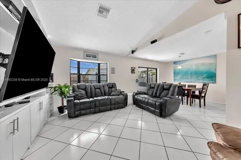 4916 NW 92nd Avenue Sunrise FL 33351