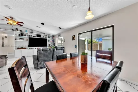 4916 NW 92nd Avenue Sunrise FL 33351