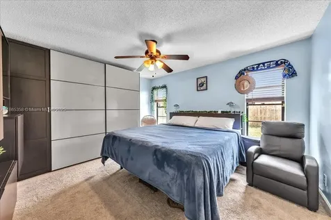 4916 NW 92nd Avenue Sunrise FL 33351