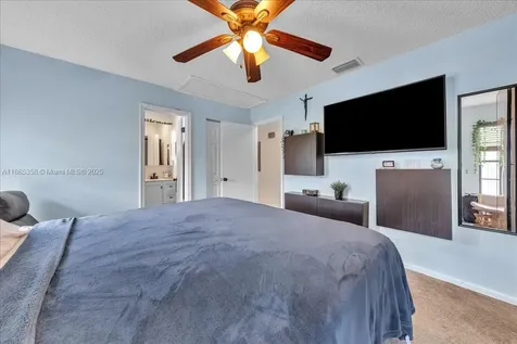 4916 NW 92nd Avenue Sunrise FL 33351