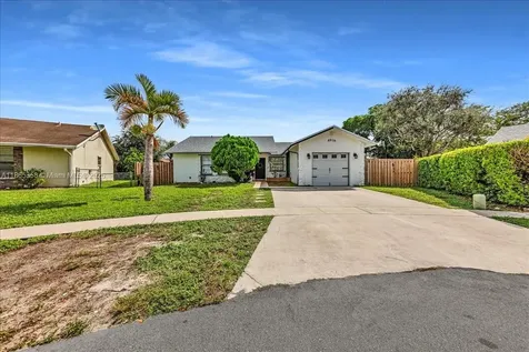 4916 NW 92nd Avenue Sunrise FL 33351