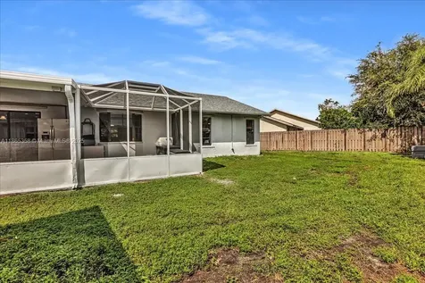 4916 NW 92nd Avenue Sunrise FL 33351