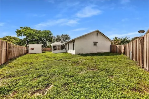 4916 NW 92nd Avenue Sunrise FL 33351