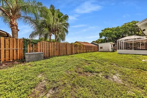 4916 NW 92nd Avenue Sunrise FL 33351