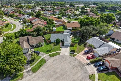 4916 NW 92nd Avenue Sunrise FL 33351