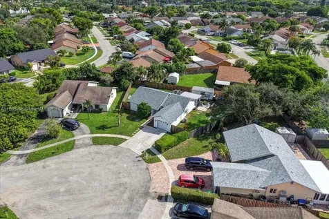 4916 NW 92nd Avenue Sunrise FL 33351