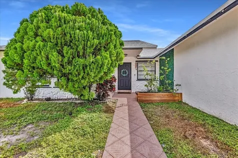 4916 NW 92nd Avenue Sunrise FL 33351