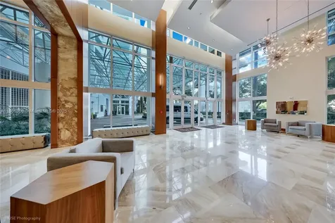 31 SE 5th Street Miami FL 33131