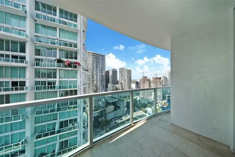 31 SE 5th Street Miami FL 33131