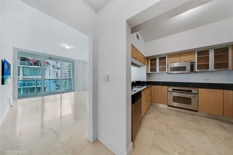 31 SE 5th Street Miami FL 33131
