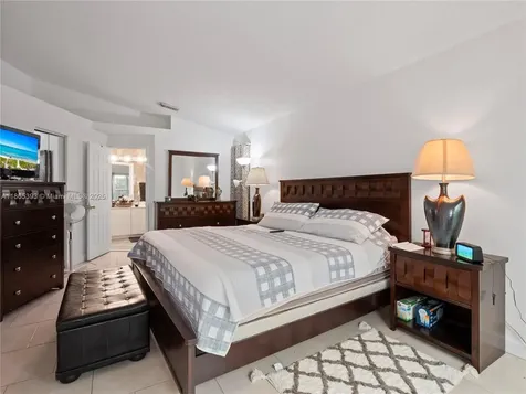 19253 NW 22nd Street Pembroke Pines FL 33029