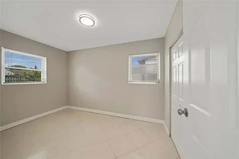 1721 SW 46th Avenue Fort Lauderdale FL 33317