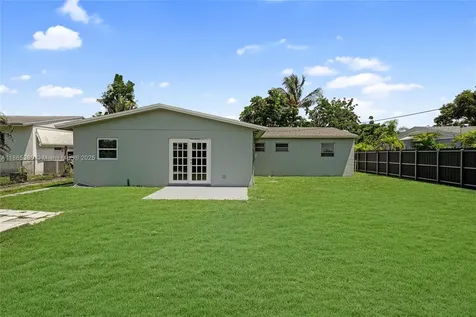 1721 SW 46th Avenue Fort Lauderdale FL 33317