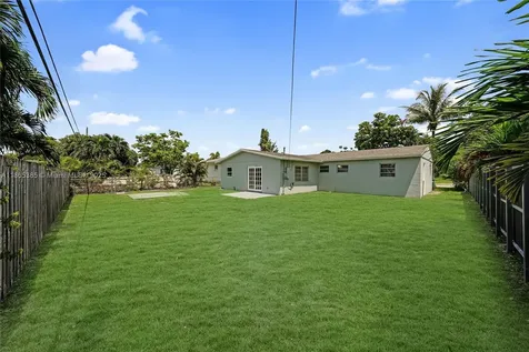 1721 SW 46th Avenue Fort Lauderdale FL 33317