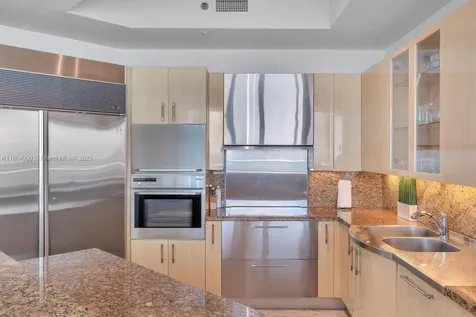 100 S Pointe Drive Miami Beach FL 33139