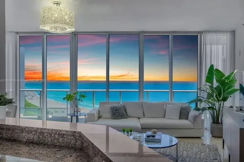 100 S Pointe Drive Miami Beach FL 33139