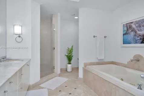 100 S Pointe Drive Miami Beach FL 33139