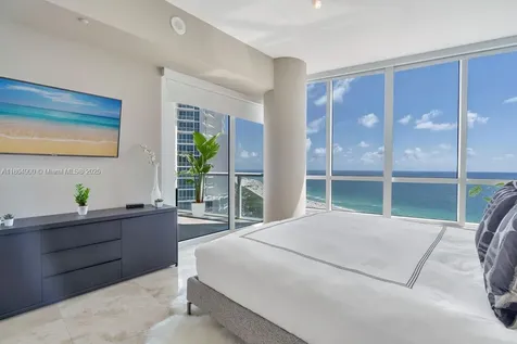 100 S Pointe Drive Miami Beach FL 33139