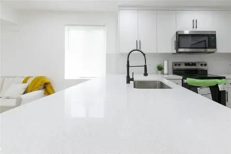 711 NW 15th Way Fort Lauderdale FL 33311