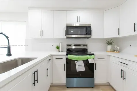 711 NW 15th Way Fort Lauderdale FL 33311