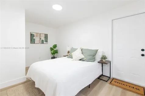 711 NW 15th Way Fort Lauderdale FL 33311