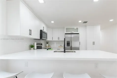 711 NW 15th Way Fort Lauderdale FL 33311