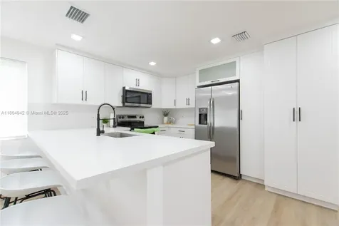 711 NW 15th Way Fort Lauderdale FL 33311