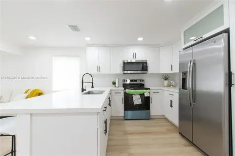 711 NW 15th Way Fort Lauderdale FL 33311