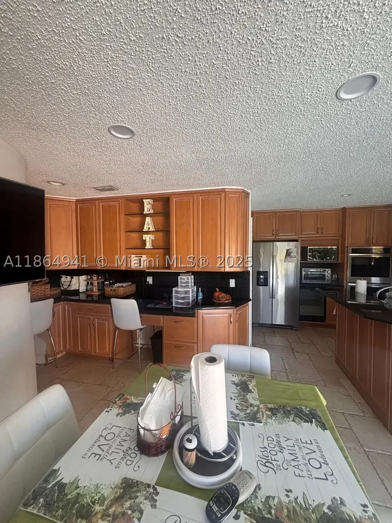 4220 NE 27th Avenue Lighthouse Point FL 33064