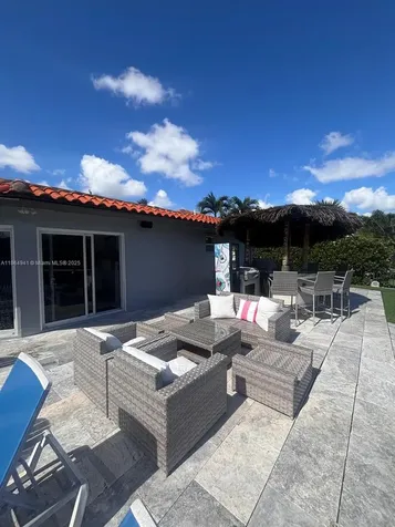 4220 NE 27th Avenue Lighthouse Point FL 33064