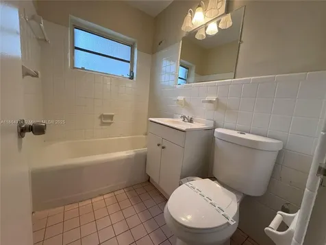 6844 SW 12th Street Pembroke Pines FL 33023