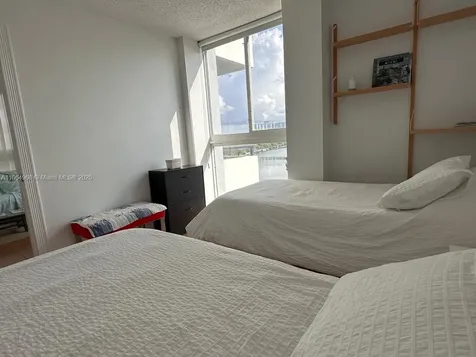 3200 Collins Avenue Miami Beach FL 33140