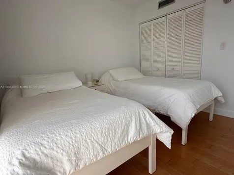 3200 Collins Avenue Miami Beach FL 33140